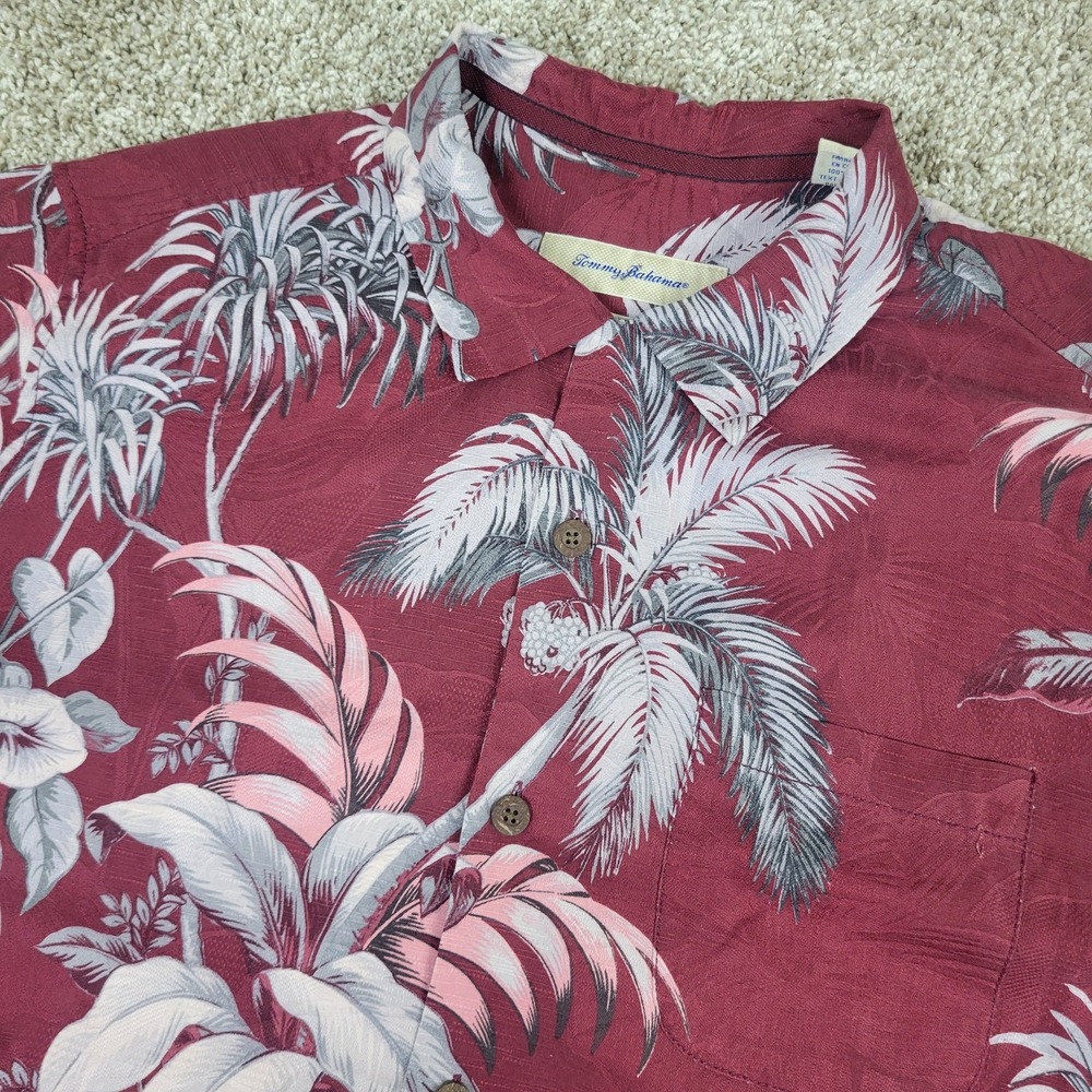 Tommy Bahama Original Fit Mens Medium Red AOP Floral Hawaiian Camp SS 100% Silk
